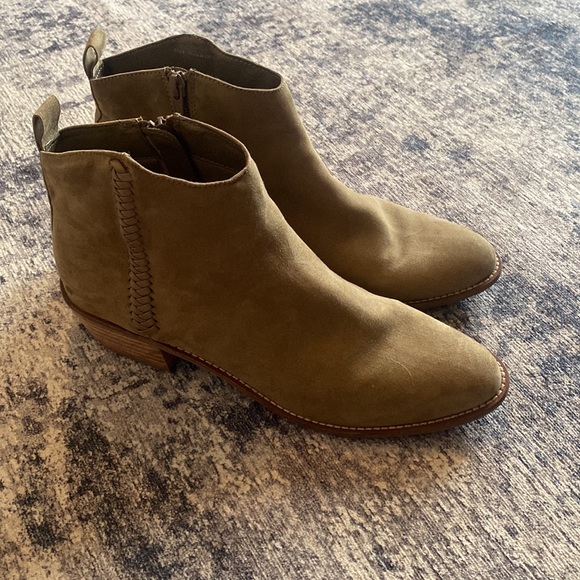 Dolce Vita suede boots - Picture 2 of 4